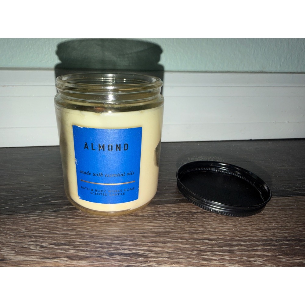 Bath and Body Works Scented Candle Almond Single Wick Essential Oils Glass Jar